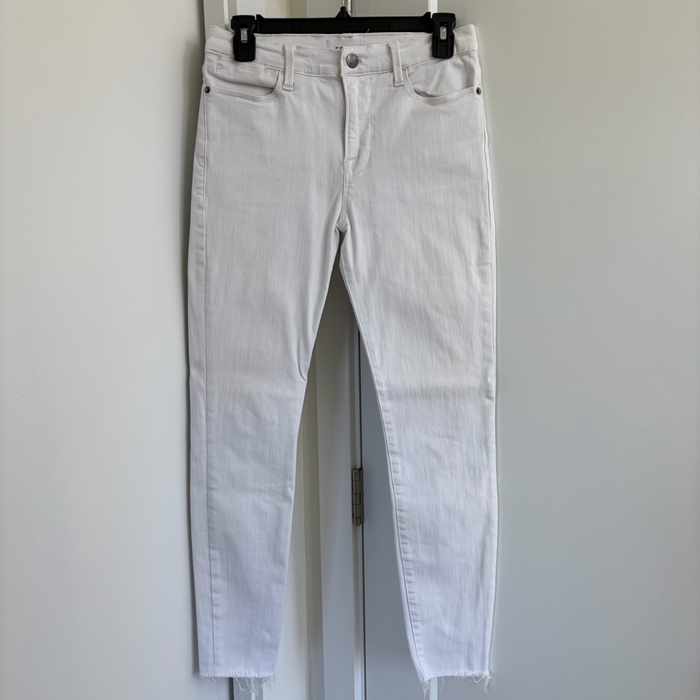 Frame Denim Le High Skinny in White w/ Raw Hem